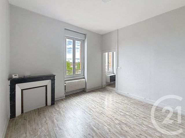 Appartement T4 à louer - 4 pièces - 83.73 m2 - VARENNES SUR ALLIER - 03 - AUVERGNE - Century 21 Lefèbvre Immobilier