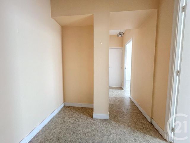 Appartement F3 à louer - 3 pièces - 72.41 m2 - ST POURCAIN SUR SIOULE - 03 - AUVERGNE - Century 21 Lefèbvre Immobilier