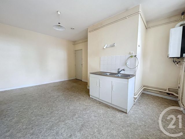 Appartement F3 à louer - 3 pièces - 72.41 m2 - ST POURCAIN SUR SIOULE - 03 - AUVERGNE - Century 21 Lefèbvre Immobilier