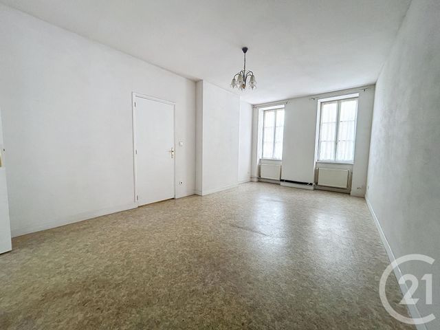 Appartement F3 à louer - 3 pièces - 72.41 m2 - ST POURCAIN SUR SIOULE - 03 - AUVERGNE - Century 21 Lefèbvre Immobilier