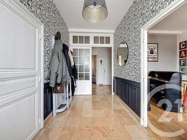 maison à vendre - 10 pièces - 224.0 m2 - ST POURCAIN SUR SIOULE - 03 - AUVERGNE - Century 21 Lefèbvre Immobilier