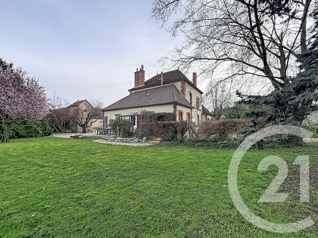maison à vendre - 10 pièces - 224.0 m2 - ST POURCAIN SUR SIOULE - 03 - AUVERGNE - Century 21 Lefèbvre Immobilier