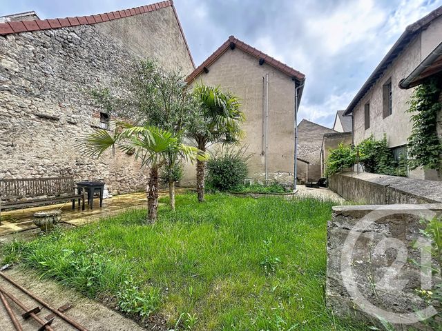 maison à louer - 3 pièces - 105.41 m2 - ST POURCAIN SUR SIOULE - 03 - AUVERGNE - Century 21 Lefèbvre Immobilier