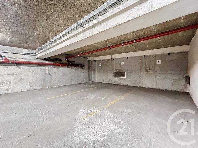 parking à louer - 10.58 m2 - ST POURCAIN SUR SIOULE - 03 - AUVERGNE - Century 21 Lefèbvre Immobilier