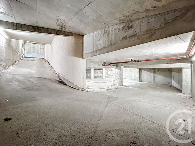 parking à louer - 10.58 m2 - ST POURCAIN SUR SIOULE - 03 - AUVERGNE - Century 21 Lefèbvre Immobilier