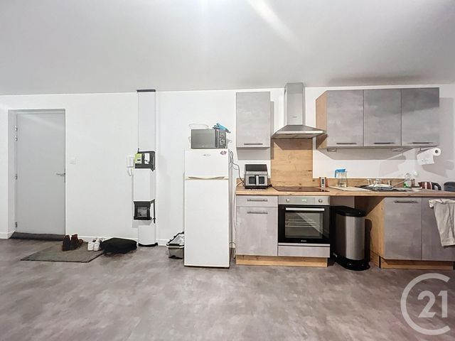 Appartement F2 à louer - 2 pièces - 33.6 m2 - ST POURCAIN SUR SIOULE - 03 - AUVERGNE - Century 21 Lefèbvre Immobilier