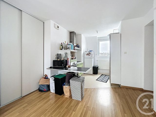 Appartement F3 à louer - 3 pièces - 75.0 m2 - ST POURCAIN SUR SIOULE - 03 - AUVERGNE - Century 21 Lefèbvre Immobilier