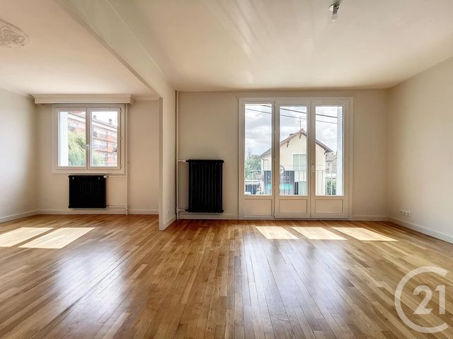 Appartement F3 à louer - 3 pièces - 80.8 m2 - VARENNES SUR ALLIER - 03 - AUVERGNE - Century 21 Lefèbvre Immobilier