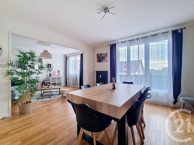 Appartement F3 à louer - 3 pièces - 80.8 m2 - VARENNES SUR ALLIER - 03 - AUVERGNE - Century 21 Lefèbvre Immobilier