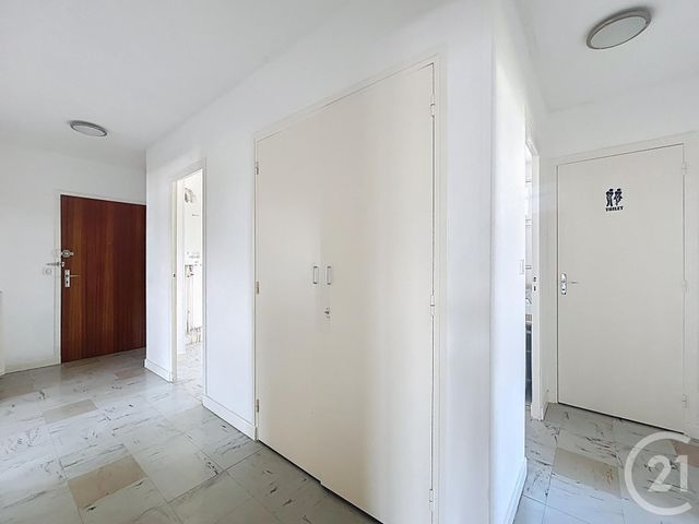 Appartement F3 à louer - 3 pièces - 78.0 m2 - ST POURCAIN SUR SIOULE - 03 - AUVERGNE - Century 21 Lefèbvre Immobilier