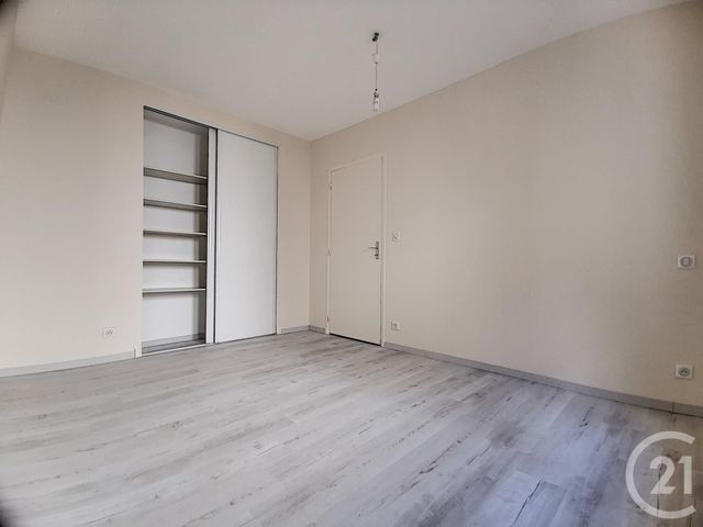 maison à louer - 3 pièces - 53.3 m2 - ST POURCAIN SUR SIOULE - 03 - AUVERGNE - Century 21 Lefèbvre Immobilier