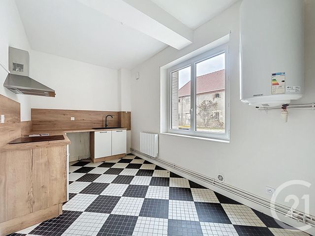 Appartement à louer - 2 pièces - 47.59 m2 - ST POURCAIN SUR SIOULE - 03 - AUVERGNE - Century 21 Lefèbvre Immobilier