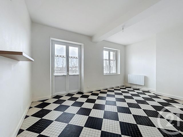 Appartement à louer - 2 pièces - 47.59 m2 - ST POURCAIN SUR SIOULE - 03 - AUVERGNE - Century 21 Lefèbvre Immobilier