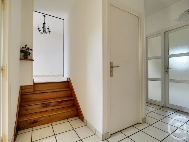 Appartement F2 à louer - 2 pièces - 57.19 m2 - ST POURCAIN SUR SIOULE - 03 - AUVERGNE - Century 21 Lefèbvre Immobilier