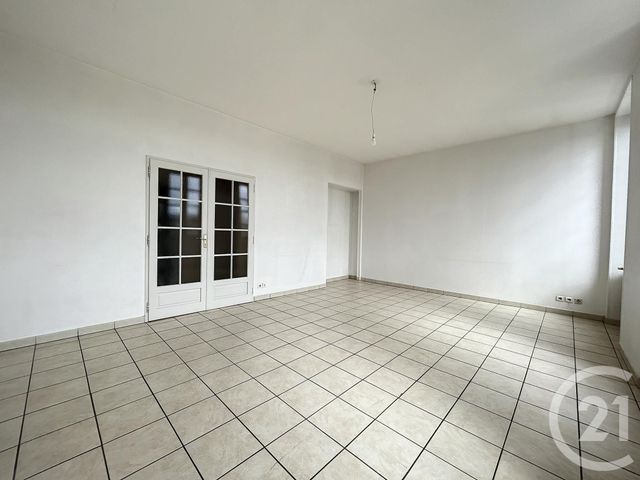 Appartement F3 à louer - 3 pièces - 72.72 m2 - ST POURCAIN SUR SIOULE - 03 - AUVERGNE - Century 21 Lefèbvre Immobilier