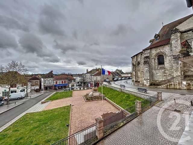 Appartement F3 à louer - 3 pièces - 72.72 m2 - ST POURCAIN SUR SIOULE - 03 - AUVERGNE - Century 21 Lefèbvre Immobilier