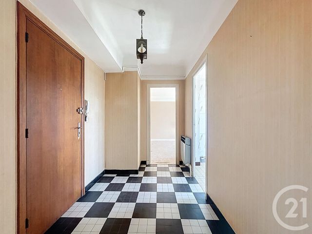 Appartement F3 à vendre - 3 pièces - 60.5 m2 - ST POURCAIN SUR SIOULE - 03 - AUVERGNE - Century 21 Lefèbvre Immobilier