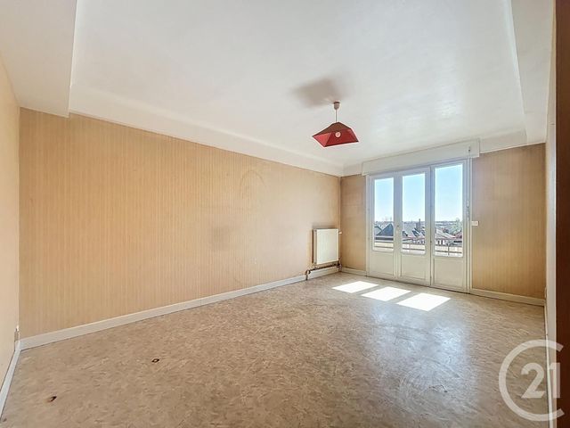 Appartement F3 à vendre - 3 pièces - 60.5 m2 - ST POURCAIN SUR SIOULE - 03 - AUVERGNE - Century 21 Lefèbvre Immobilier
