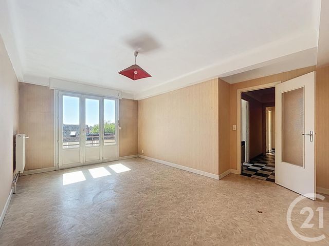 Appartement F3 à vendre - 3 pièces - 60.5 m2 - ST POURCAIN SUR SIOULE - 03 - AUVERGNE - Century 21 Lefèbvre Immobilier