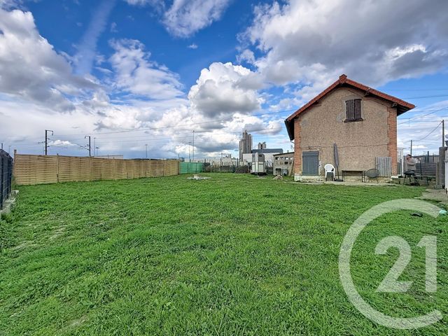 maison à vendre - 3 pièces - 71.9 m2 - VARENNES SUR ALLIER - 03 - AUVERGNE - Century 21 Lefèbvre Immobilier