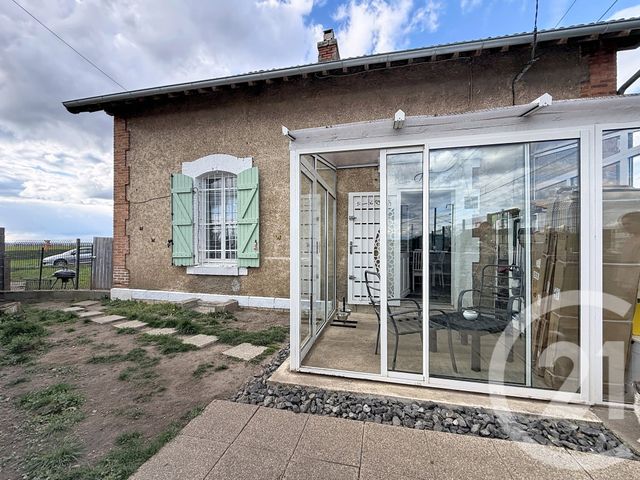 maison à vendre - 3 pièces - 71.9 m2 - VARENNES SUR ALLIER - 03 - AUVERGNE - Century 21 Lefèbvre Immobilier