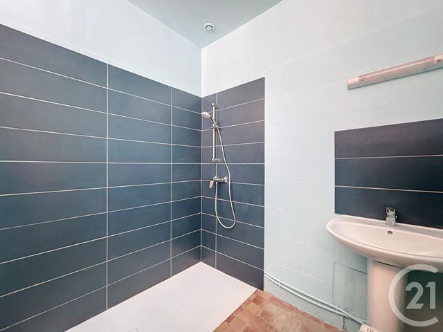 maison à louer - 2 pièces - 48.97 m2 - MONETAY SUR ALLIER - 03 - AUVERGNE - Century 21 Lefèbvre Immobilier