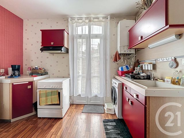 Appartement F2 à louer - 2 pièces - 51.17 m2 - ST POURCAIN SUR SIOULE - 03 - AUVERGNE - Century 21 Lefèbvre Immobilier