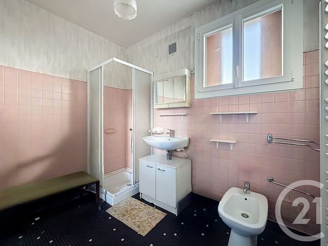 maison à vendre - 4 pièces - 108.0 m2 - CHANTELLE - 03 - AUVERGNE - Century 21 Lefèbvre Immobilier