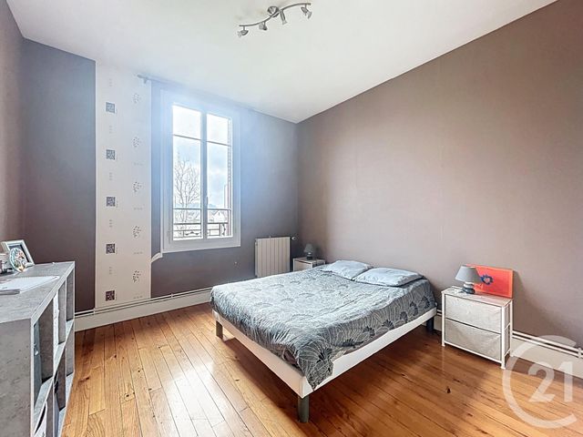 Appartement F3 à louer - 3 pièces - 60.0 m2 - ST POURCAIN SUR SIOULE - 03 - AUVERGNE - Century 21 Lefèbvre Immobilier