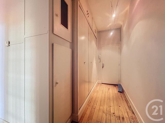 Appartement F3 à louer - 3 pièces - 60.0 m2 - ST POURCAIN SUR SIOULE - 03 - AUVERGNE - Century 21 Lefèbvre Immobilier