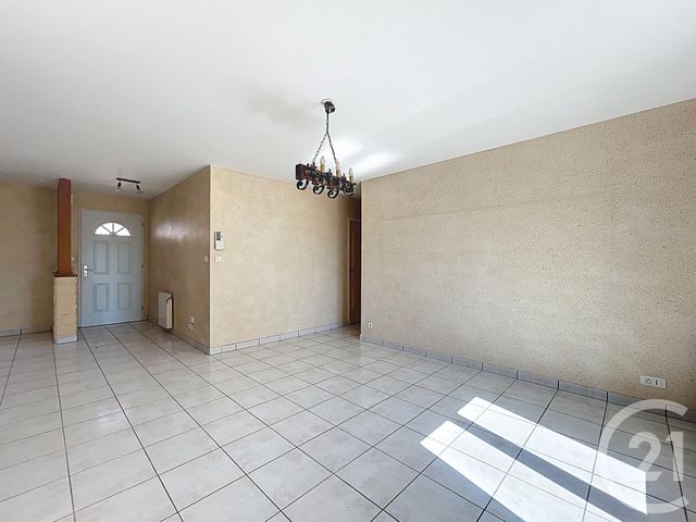 maison à louer - 3 pièces - 84.62 m2 - CHAREIL CINTRAT - 03 - AUVERGNE - Century 21 Lefèbvre Immobilier