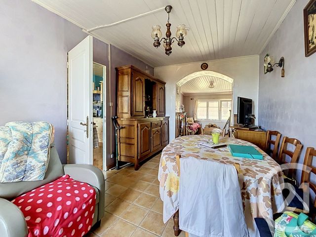 maison à vendre - 4 pièces - 226.7 m2 - LE THEIL - 03 - AUVERGNE - Century 21 Lefèbvre Immobilier