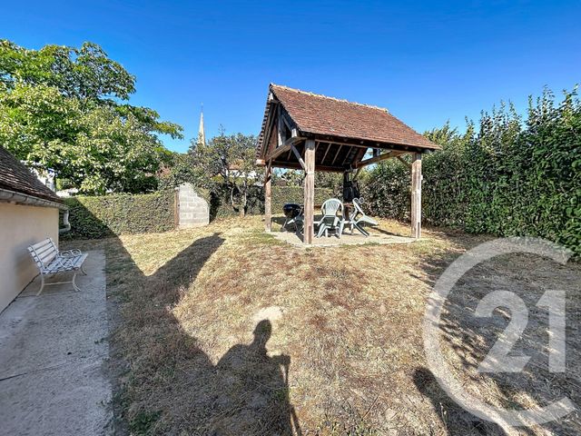 maison à vendre - 4 pièces - 226.7 m2 - LE THEIL - 03 - AUVERGNE - Century 21 Lefèbvre Immobilier