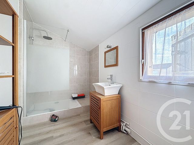 maison à vendre - 5 pièces - 105.0 m2 - VARENNES SUR ALLIER - 03 - AUVERGNE - Century 21 Lefèbvre Immobilier