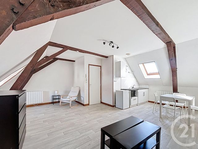 Appartement Studio à louer - 1 pièce - 29.0 m2 - ST POURCAIN SUR SIOULE - 03 - AUVERGNE - Century 21 Lefèbvre Immobilier