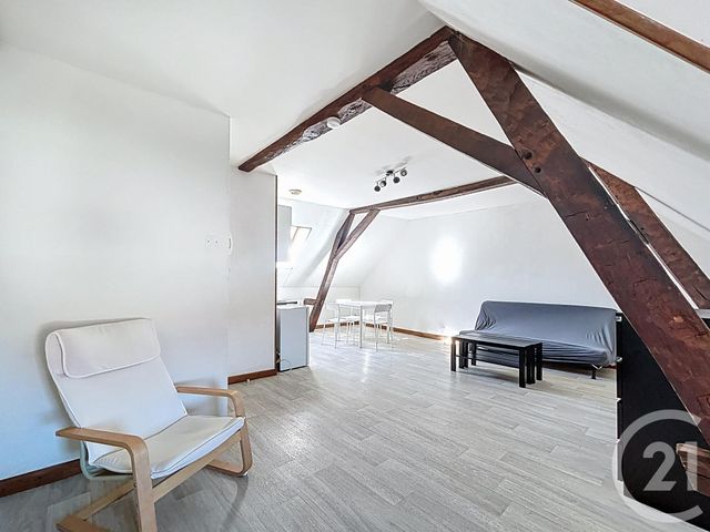 Appartement Studio à louer - 1 pièce - 29.0 m2 - ST POURCAIN SUR SIOULE - 03 - AUVERGNE - Century 21 Lefèbvre Immobilier