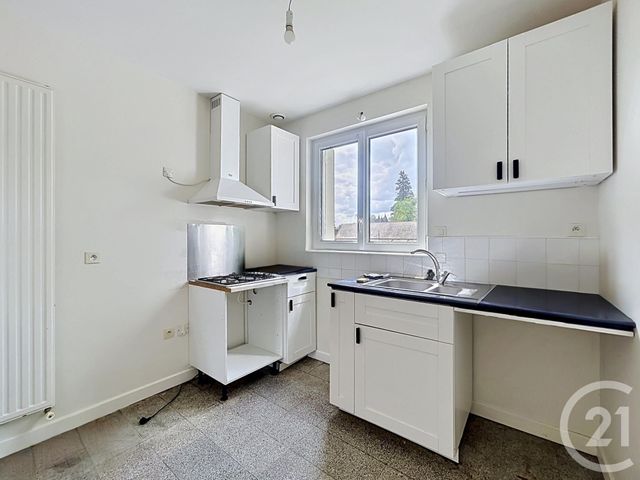 maison à louer - 6 pièces - 101.47 m2 - ST POURCAIN SUR SIOULE - 03 - AUVERGNE - Century 21 Lefèbvre Immobilier