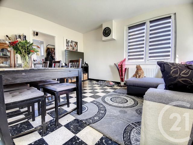maison à louer - 6 pièces - 90.0 m2 - ST POURCAIN SUR SIOULE - 03 - AUVERGNE - Century 21 Lefèbvre Immobilier