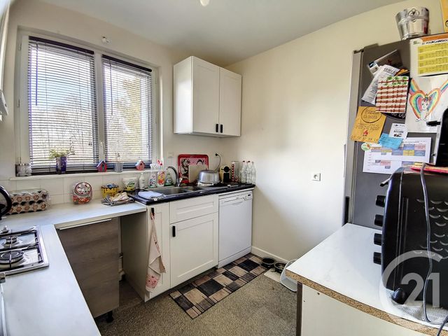 maison à louer - 6 pièces - 90.0 m2 - ST POURCAIN SUR SIOULE - 03 - AUVERGNE - Century 21 Lefèbvre Immobilier