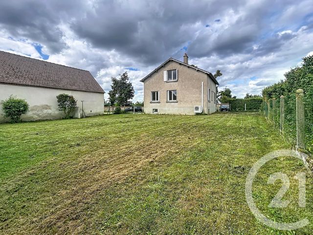 maison à louer - 6 pièces - 101.47 m2 - ST POURCAIN SUR SIOULE - 03 - AUVERGNE - Century 21 Lefèbvre Immobilier