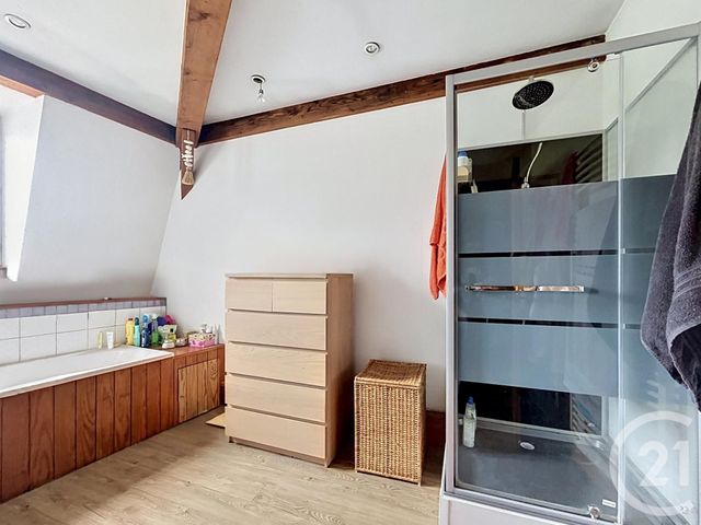 Appartement Duplex à louer - 4 pièces - 150.27 m2 - ST POURCAIN SUR SIOULE - 03 - AUVERGNE - Century 21 Lefèbvre Immobilier