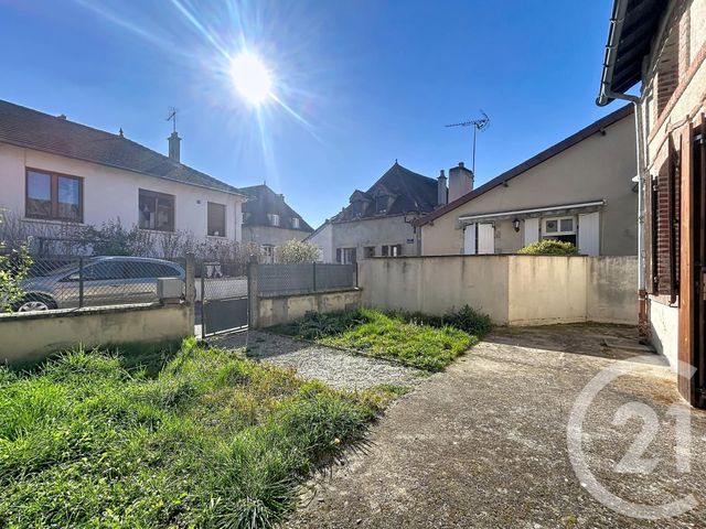 maison à louer - 3 pièces - 52.62 m2 - ST POURCAIN SUR SIOULE - 03 - AUVERGNE - Century 21 Lefèbvre Immobilier