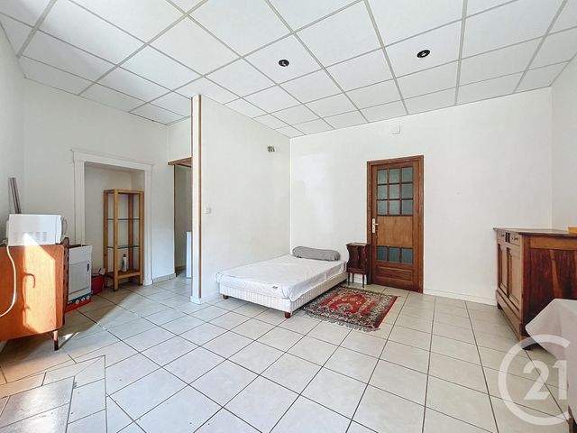 Appartement F1 à louer - 1 pièce - 25.0 m2 - ST POURCAIN SUR SIOULE - 03 - AUVERGNE - Century 21 Lefèbvre Immobilier