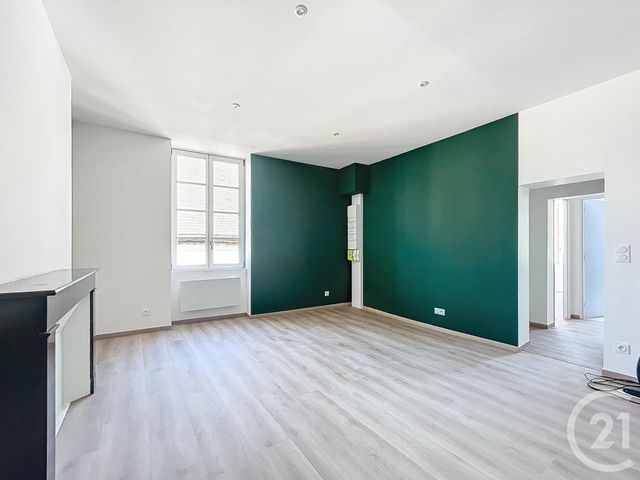 Appartement F2 bis à louer - 2 pièces - 60.0 m2 - ST POURCAIN SUR SIOULE - 03 - AUVERGNE - Century 21 Lefèbvre Immobilier