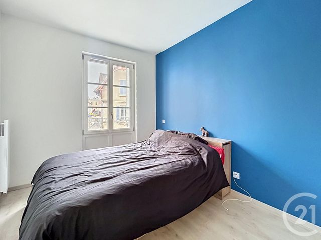 Appartement F2 bis à louer - 2 pièces - 60.0 m2 - ST POURCAIN SUR SIOULE - 03 - AUVERGNE - Century 21 Lefèbvre Immobilier