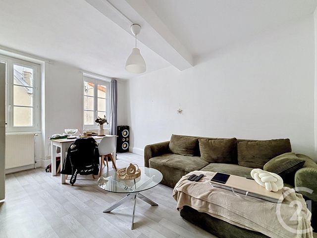 Appartement F3 à vendre - 3 pièces - 71.5 m2 - ST POURCAIN SUR SIOULE - 03 - AUVERGNE - Century 21 Lefèbvre Immobilier