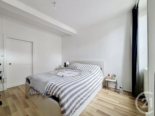 Appartement F3 à vendre - 3 pièces - 71.5 m2 - ST POURCAIN SUR SIOULE - 03 - AUVERGNE - Century 21 Lefèbvre Immobilier