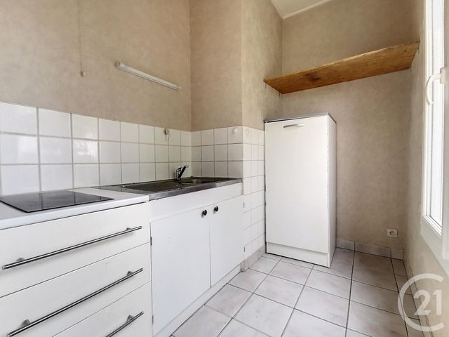Appartement F2 à louer - 2 pièces - 44.6 m2 - VARENNES SUR ALLIER - 03 - AUVERGNE - Century 21 Lefèbvre Immobilier
