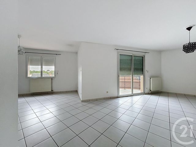 Appartement F4 à louer - 5 pièces - 116.0 m2 - ST POURCAIN SUR SIOULE - 03 - AUVERGNE - Century 21 Lefèbvre Immobilier
