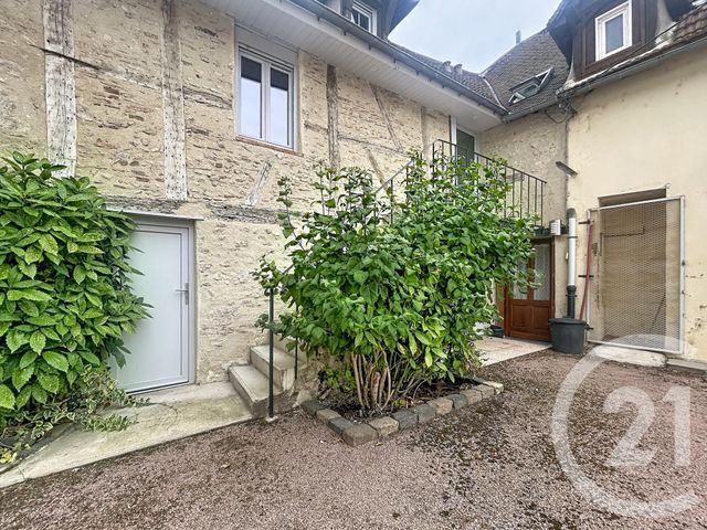 Appartement F2 bis à louer - 2 pièces - 56.15 m2 - VARENNES SUR ALLIER - 03 - AUVERGNE - Century 21 Lefèbvre Immobilier